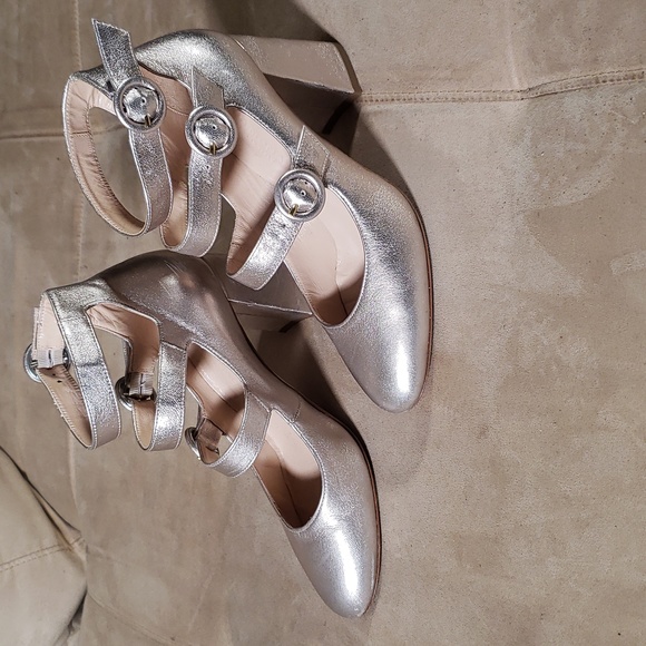 Club Monaco Shoes - Club Monaco pewter leather shoes